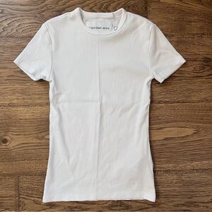 NWOT Ribbed Calvin Klein White Tee XS Layering